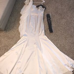 BUY 1GET 1 50% Kenzel .. Wedding white long dress